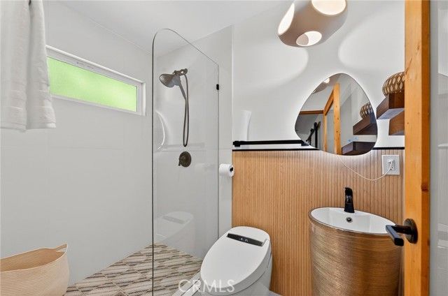 261 N Oak, Pasadena, CA 91107