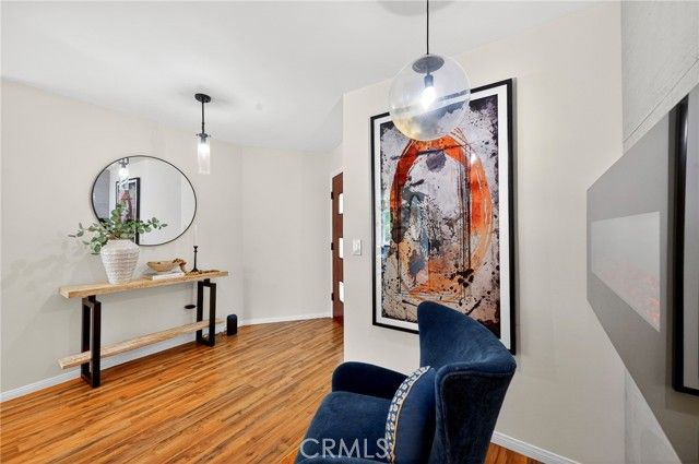 261 N Oak, Pasadena, CA 91107