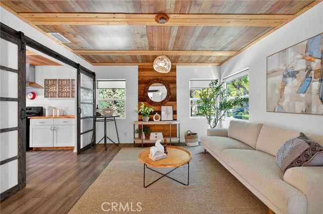 261 N Oak, Pasadena, CA 91107