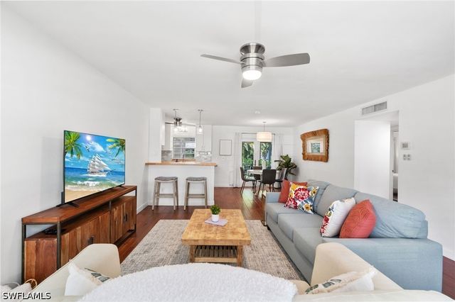 3543 Corana WAY, Naples, FL 34105