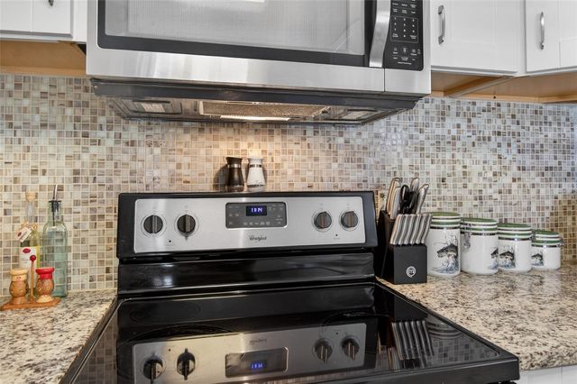 105 CENTRAL AVENUE, Crescent City, FL 32112