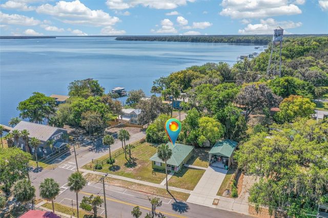 105 CENTRAL AVENUE, Crescent City, FL 32112