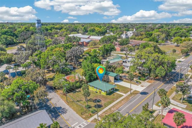 105 CENTRAL AVENUE, Crescent City, FL 32112