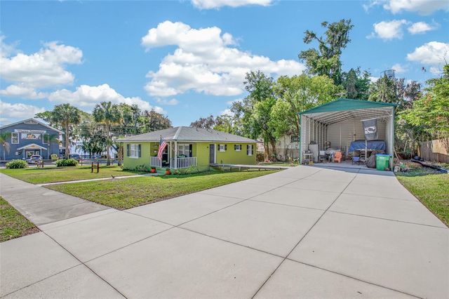 105 CENTRAL AVENUE, Crescent City, FL 32112