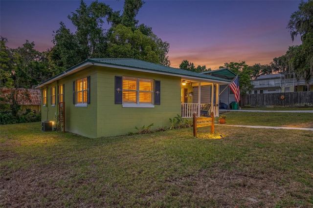 105 CENTRAL AVENUE, Crescent City, FL 32112