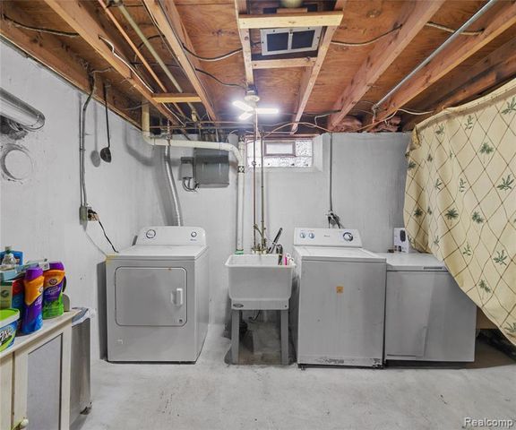 28940 Grandview Street, Inkster, MI 48141