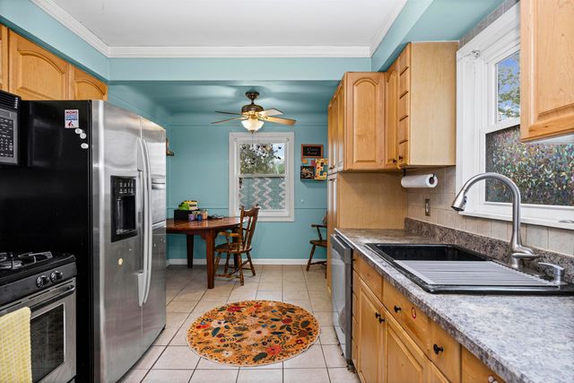 2980 Greenfield Road, Berkley, MI 48072