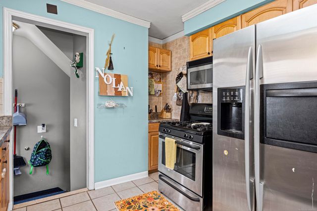 2980 Greenfield Road, Berkley, MI 48072