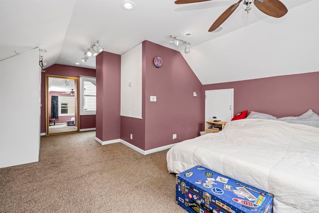 2980 Greenfield Road, Berkley, MI 48072
