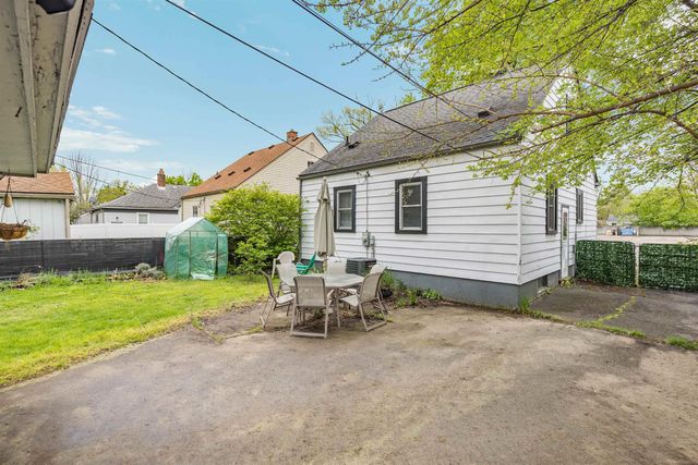 2980 Greenfield Road, Berkley, MI 48072