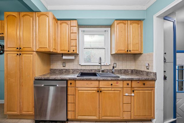 2980 Greenfield Road, Berkley, MI 48072