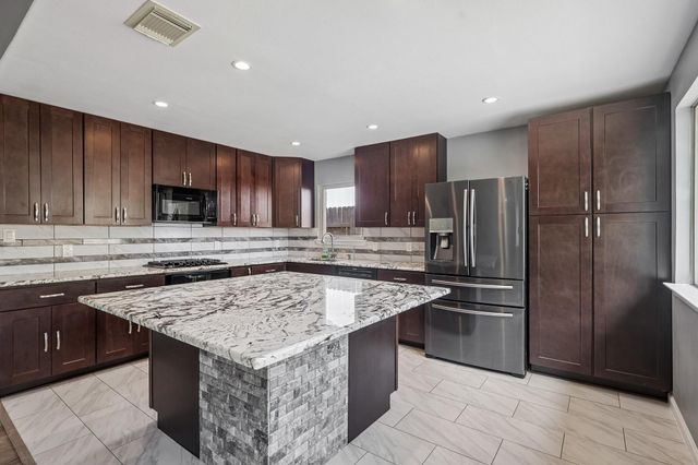 11026 Green Arbor Drive, Houston, TX 77089