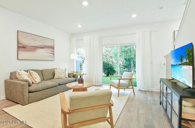 606 Sandy Hollow Drive, Jacksonville, NC 28540