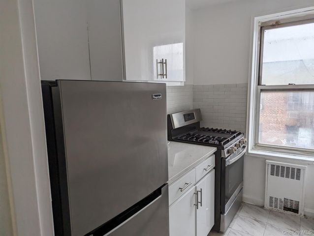 4225 80th Street 6F, Elmhurst, NY 11373