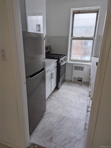 4225 80th Street 6F, Elmhurst, NY 11373