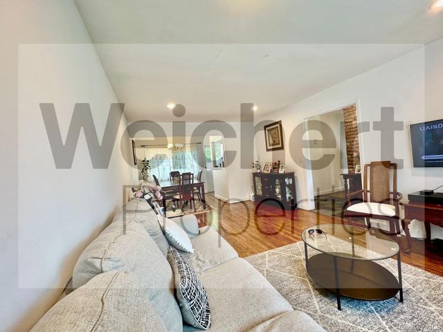 211 W 22nd, Huntington Station, NY 11746