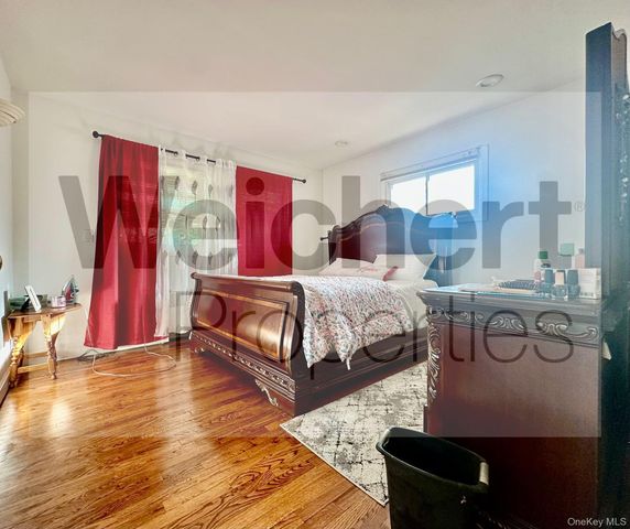 211 W 22nd, Huntington Station, NY 11746