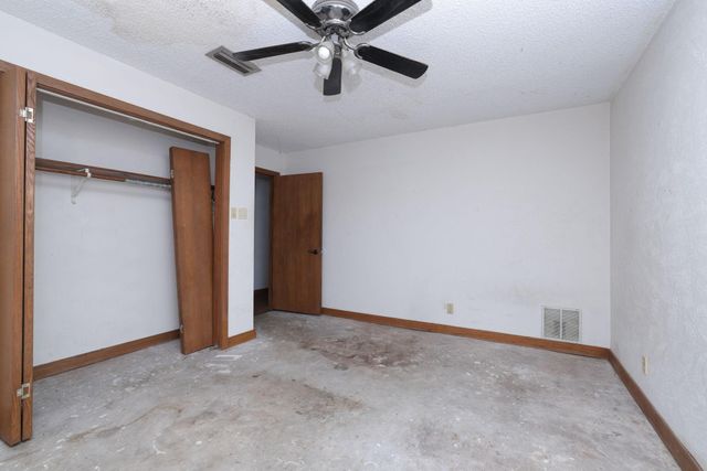 7807 Pecan Forest Lane, Baytown, TX 77521