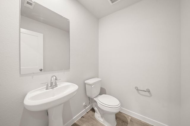 8104 Ocean Jasper Lane, Texas City, TX 77591