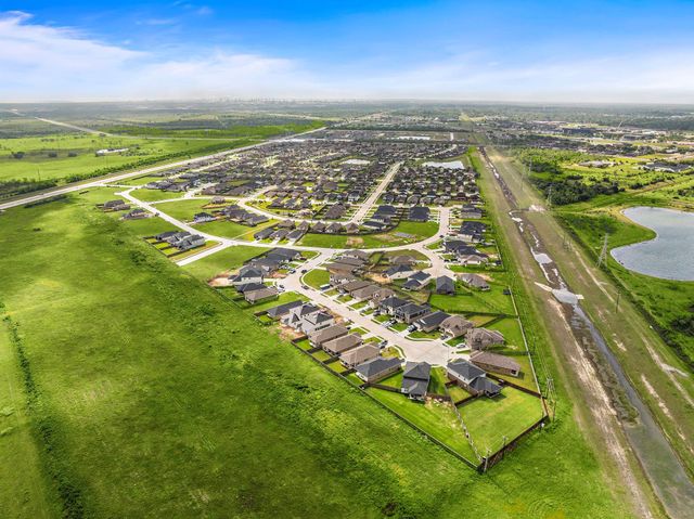 8104 Ocean Jasper Lane, Texas City, TX 77591