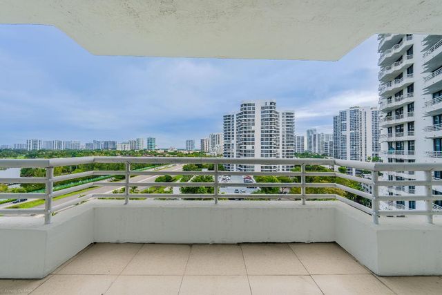 3300 NE 192 Street 1108, Aventura, FL 33180