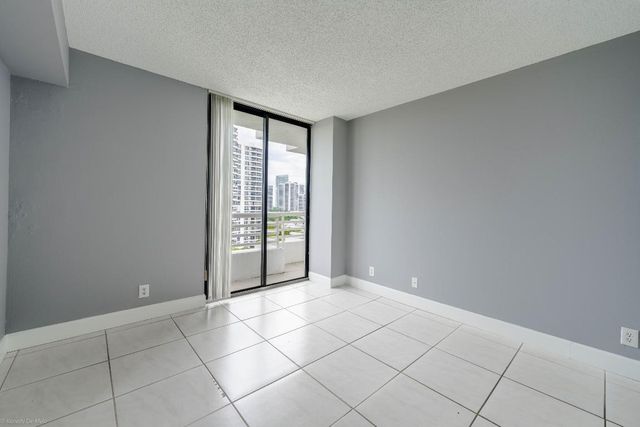 3300 NE 192 Street 1108, Aventura, FL 33180