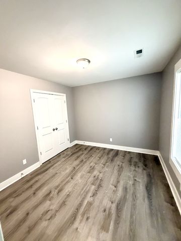 455 Shelby St, Clarksville, TN 37042