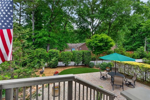 4221 Dogwood Bend Terrace, Berkeley Lake, GA 30096