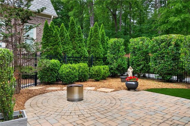 4221 Dogwood Bend Terrace, Berkeley Lake, GA 30096