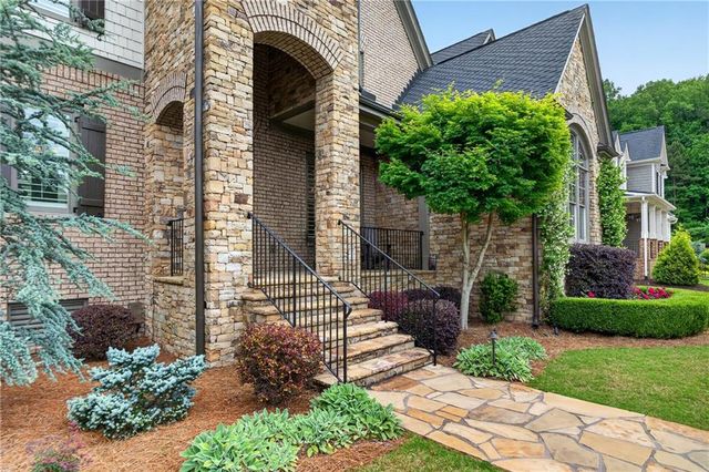 4221 Dogwood Bend Terrace, Berkeley Lake, GA 30096