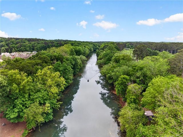 4221 Dogwood Bend Terrace, Berkeley Lake, GA 30096