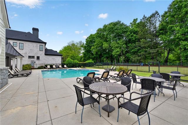 4221 Dogwood Bend Terrace, Berkeley Lake, GA 30096