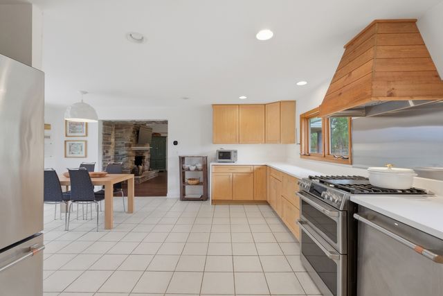 25848 W Scott Road, North Barrington, IL 60010