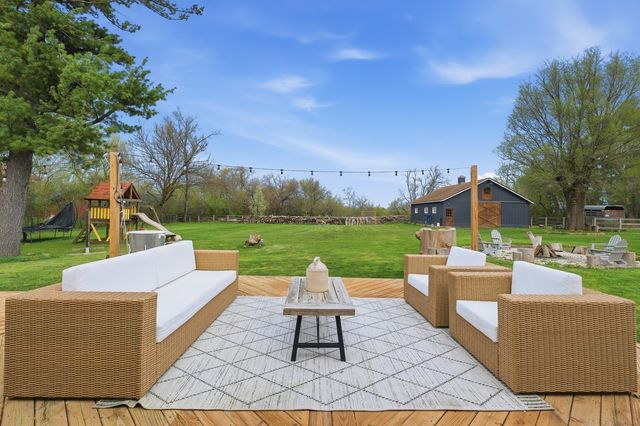 25848 W Scott Road, North Barrington, IL 60010