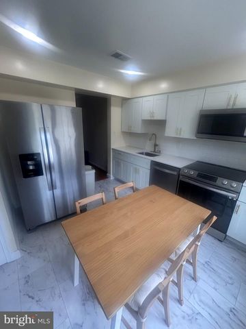 5664 CABELLS MILL CT, Centreville, VA 20120