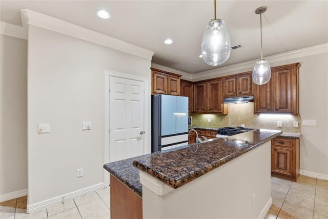 415 San Julio Drive, Houston, TX 77091