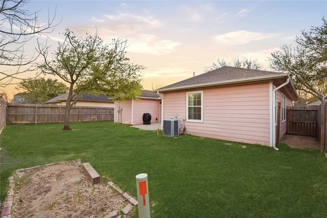 415 San Julio Drive, Houston, TX 77091