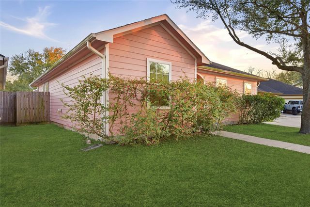 415 San Julio Drive, Houston, TX 77091