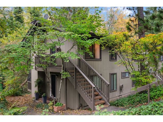 7556 Sw BARNES Rd A, Portland, OR 97225