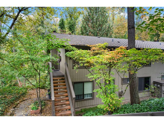 7556 Sw BARNES Rd A, Portland, OR 97225