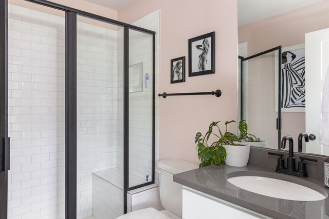 450 Glastonbury Rd Apt 7, Nashville, TN 37217