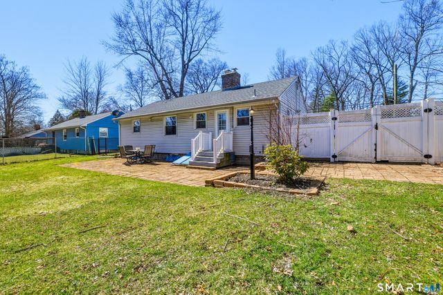 91 Ellsworth Drive, Bloomfield, CT 06002