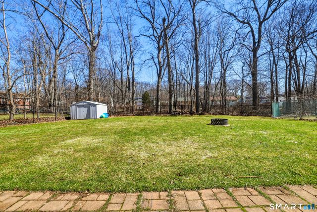 91 Ellsworth Drive, Bloomfield, CT 06002