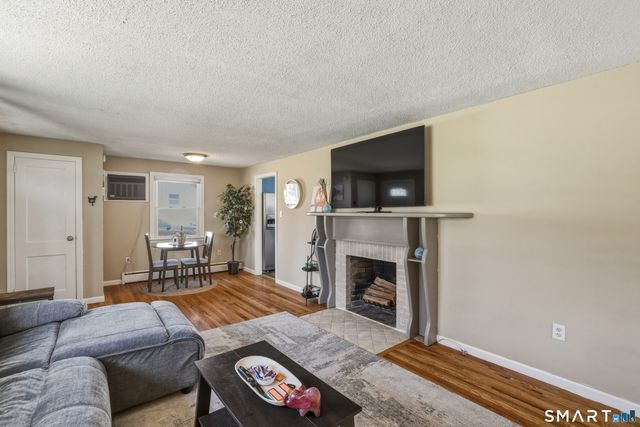 91 Ellsworth Drive, Bloomfield, CT 06002