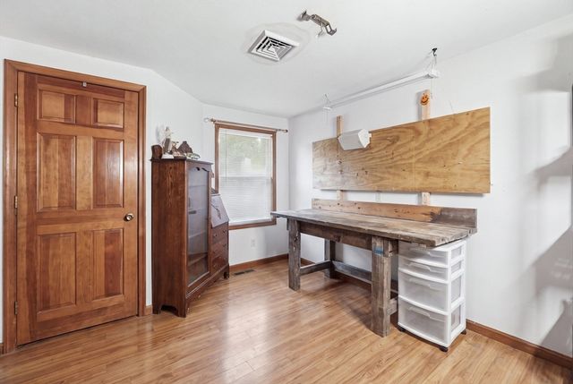 14 H Putnam Rd, Charlton, MA 01507