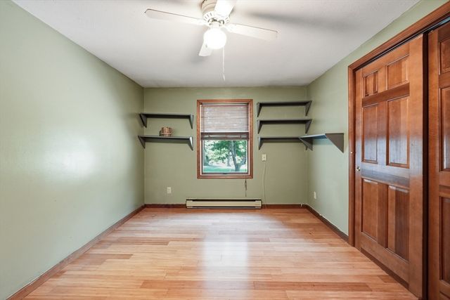 14 H Putnam Rd, Charlton, MA 01507