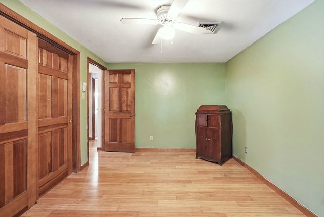 14 H Putnam Rd, Charlton, MA 01507
