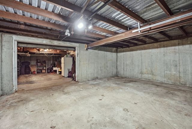14 H Putnam Rd, Charlton, MA 01507