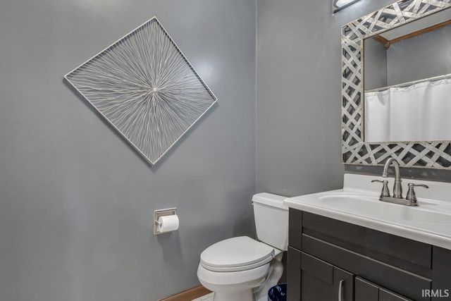3411 Pine Ridge Drive, Newburgh, IN 47630