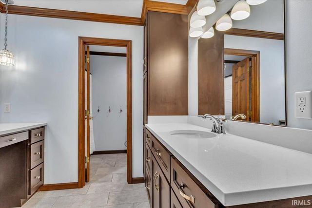 3411 Pine Ridge Drive, Newburgh, IN 47630